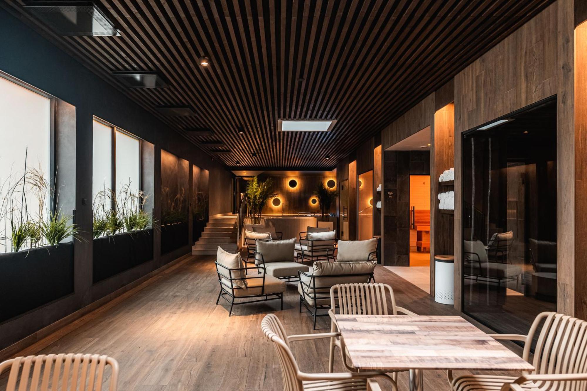 Oe Seaside Suites & Spa 쿠레사아레 외부 사진