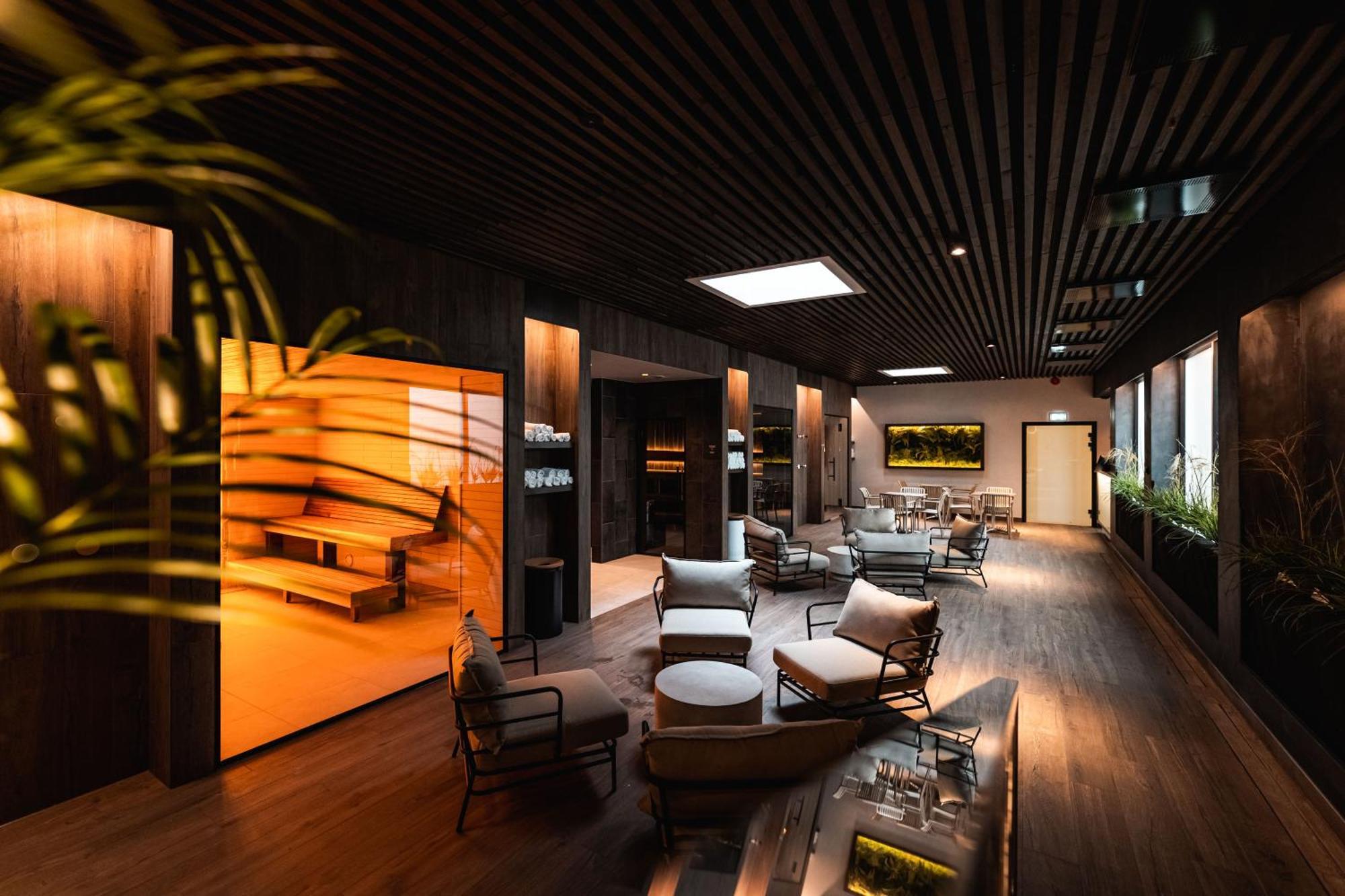 Oe Seaside Suites & Spa 쿠레사아레 외부 사진